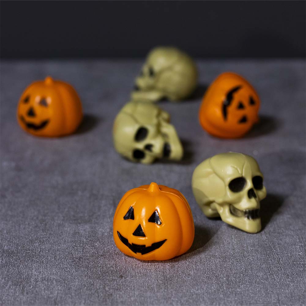 Skull & Pumpkin Table Decorations